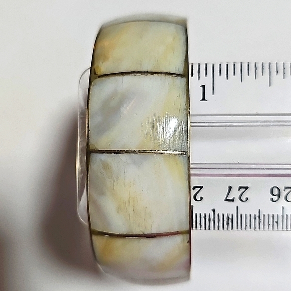 Vintage Brass with Mother of Pearl Inlay Bangle - Picture 4 of 5